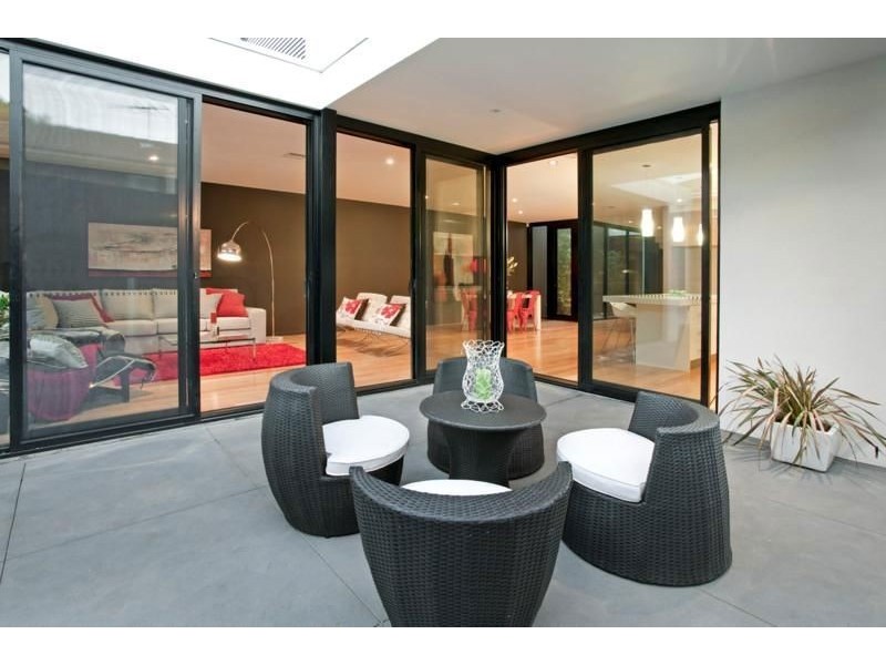 10 Gleniffer Avenue, Brighton East VIC 3187