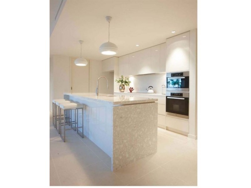 15/15 Beach Road, Hampton VIC 3188