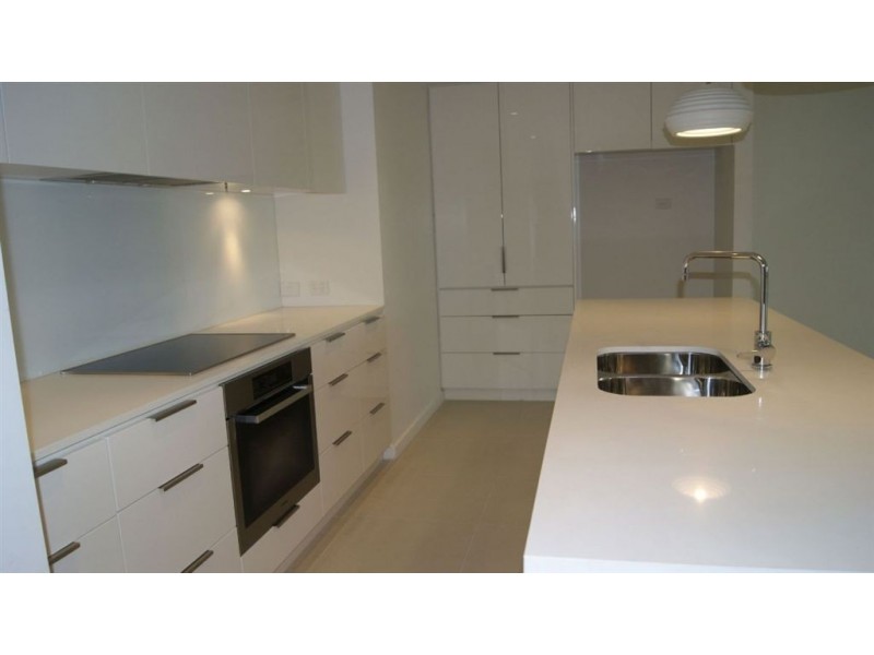 15/15 Beach Road, Hampton VIC 3188