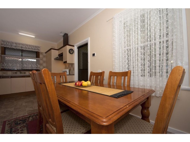 23 Longleat Road, Elizabeth Vale SA 5112