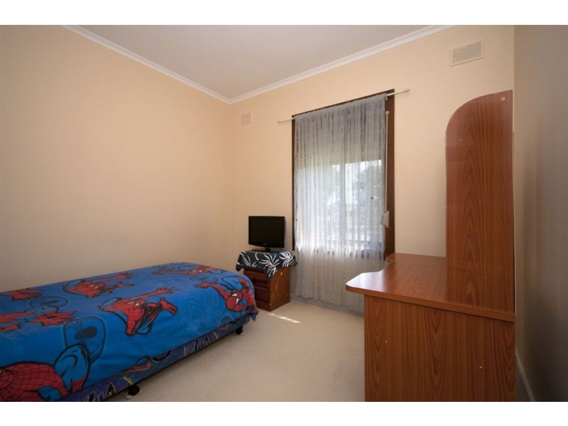 23 Longleat Road, Elizabeth Vale SA 5112