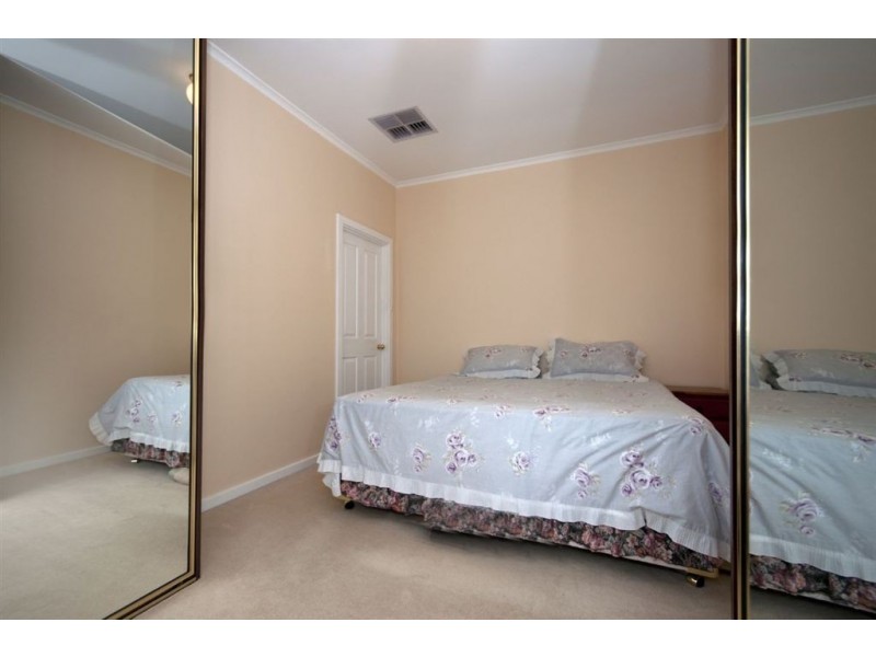 23 Longleat Road, Elizabeth Vale SA 5112