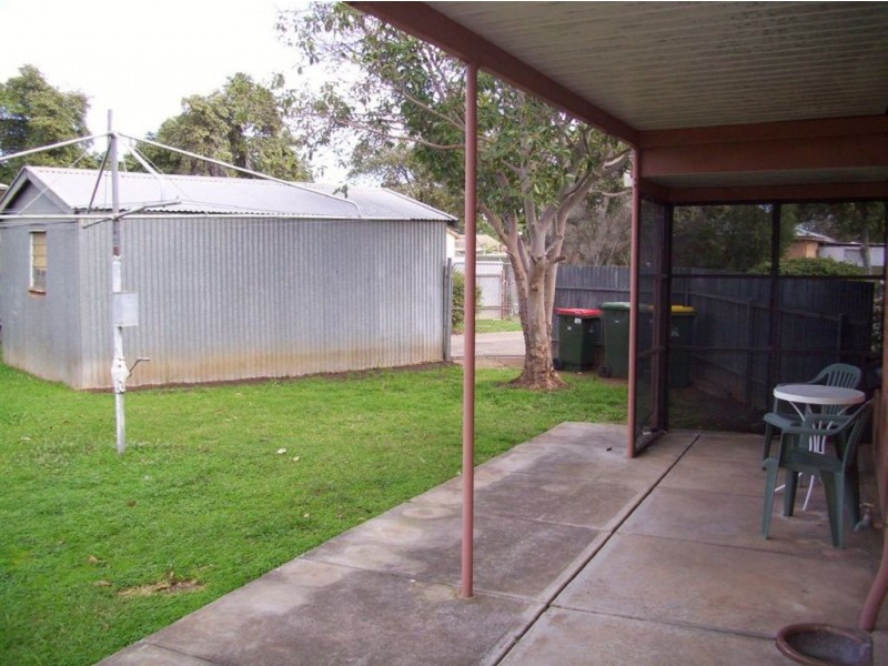 2 Thompson Street, Elizabeth South SA 5112