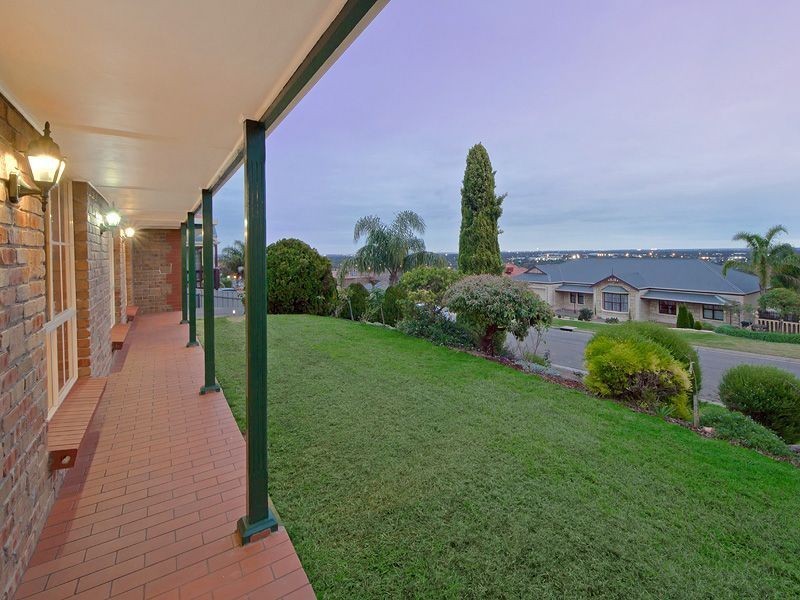 19 Cambridge Terrace, Hillbank SA 5112