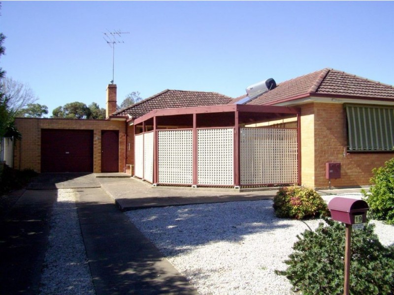 19 Chicklade Street, Elizabeth Vale SA 5112