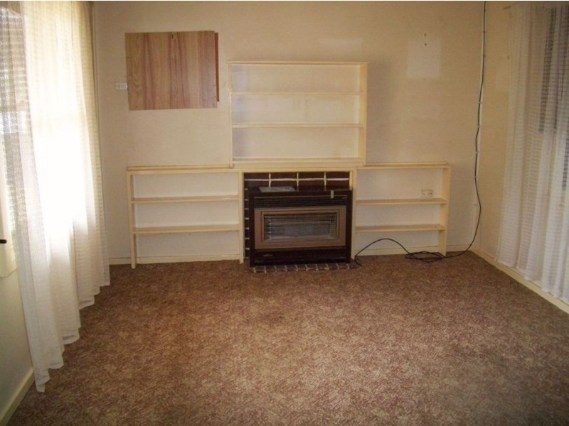 16 McKenzie Road, Elizabeth Downs SA 5113