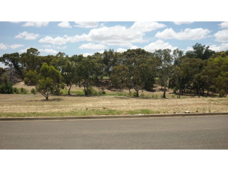 27 Linger Crescent, Elizabeth Downs SA 5113