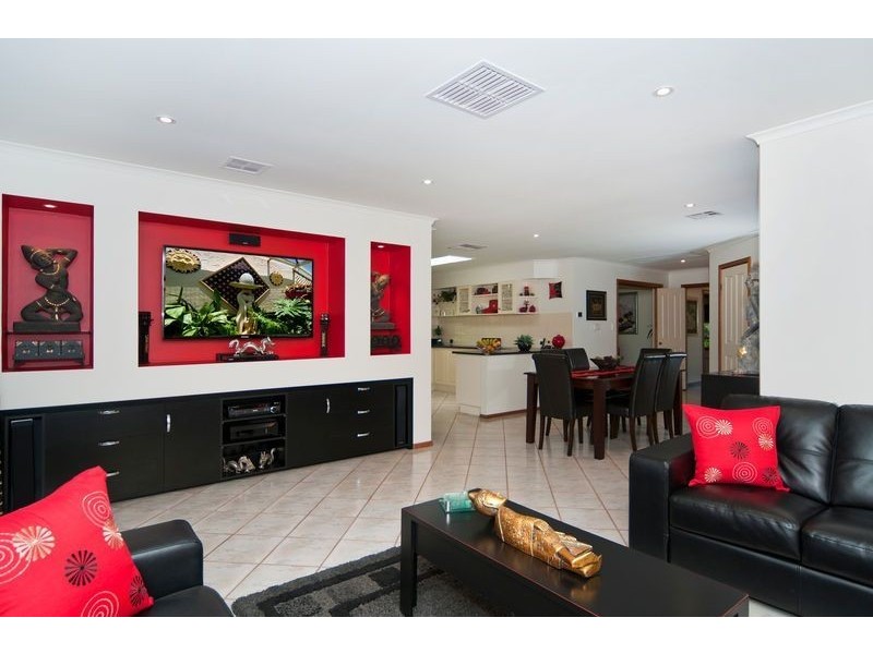 14 Sarah Court, Hillbank SA 5112