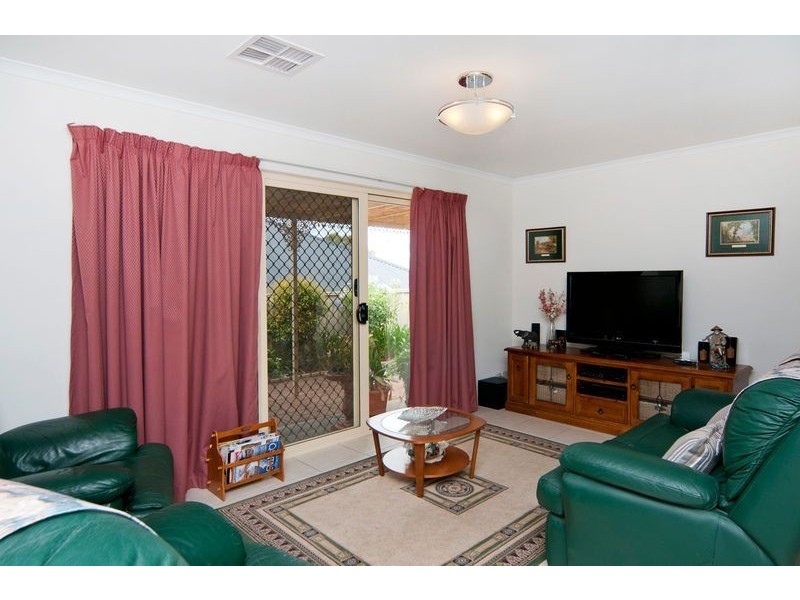 11 McGonigal Drive, Willaston SA 5118