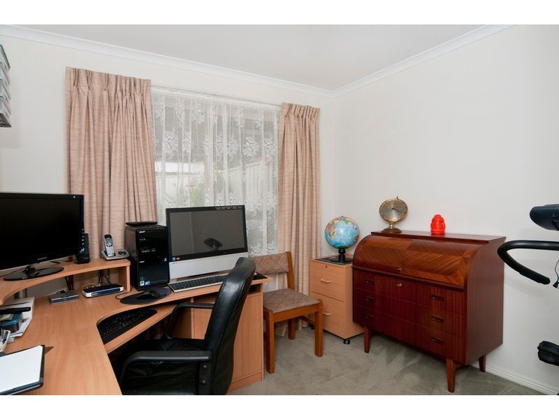 11 McGonigal Drive, Willaston SA 5118