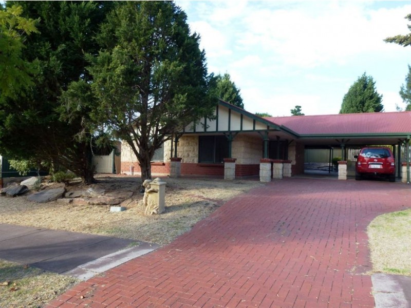 10 Tongariro Street, Greenwith SA 5125