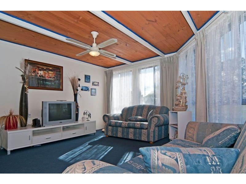 4 Haldane Street, Elizabeth Downs SA 5113