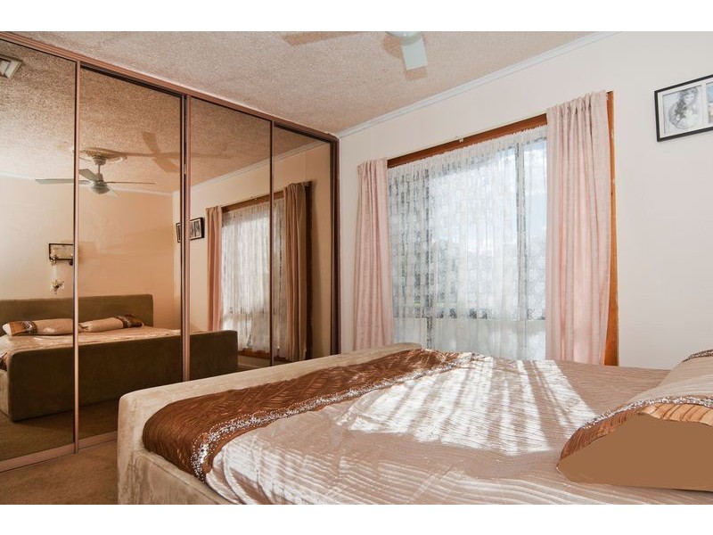 4 Haldane Street, Elizabeth Downs SA 5113