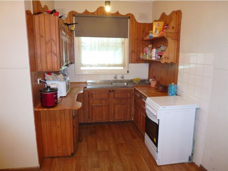 46 Knowles Road, Elizabeth Vale SA 5112