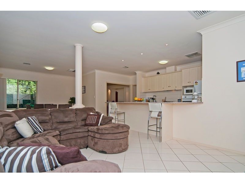 35 Piccadilly Circus, Golden Grove SA 5125