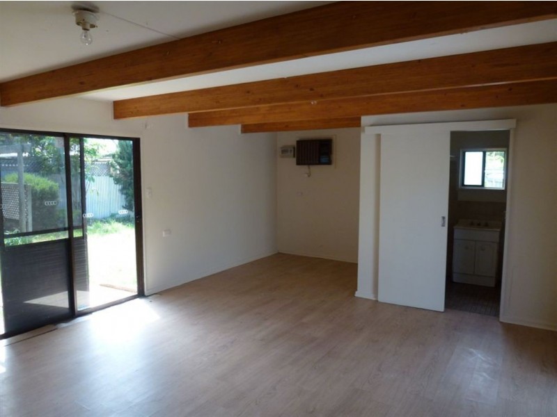 6 Davies Street, Willaston SA 5118