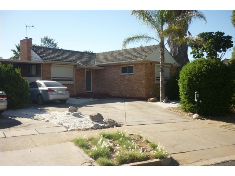 12 Peacock Road, Elizabeth Downs SA 5113