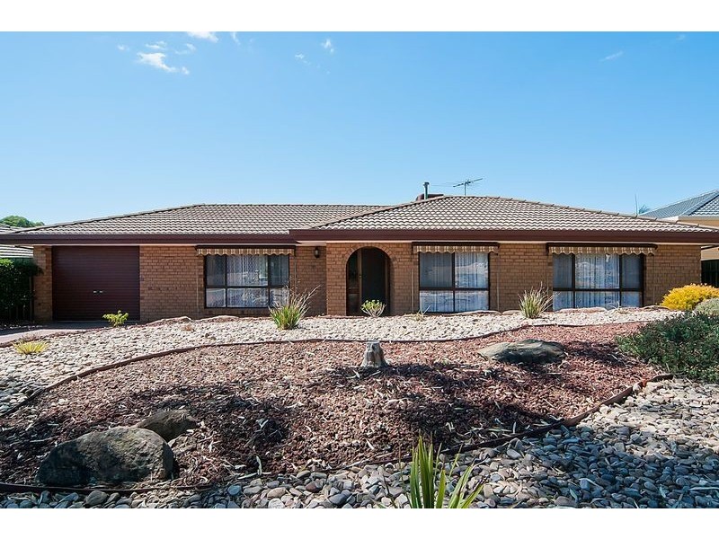 34 Hedgerow Drive, Gulfview Heights SA 5096