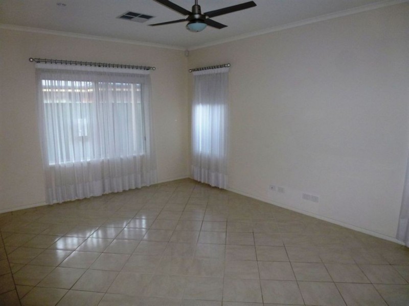 60 Ramnet Circuit, Munno Para West SA 5115