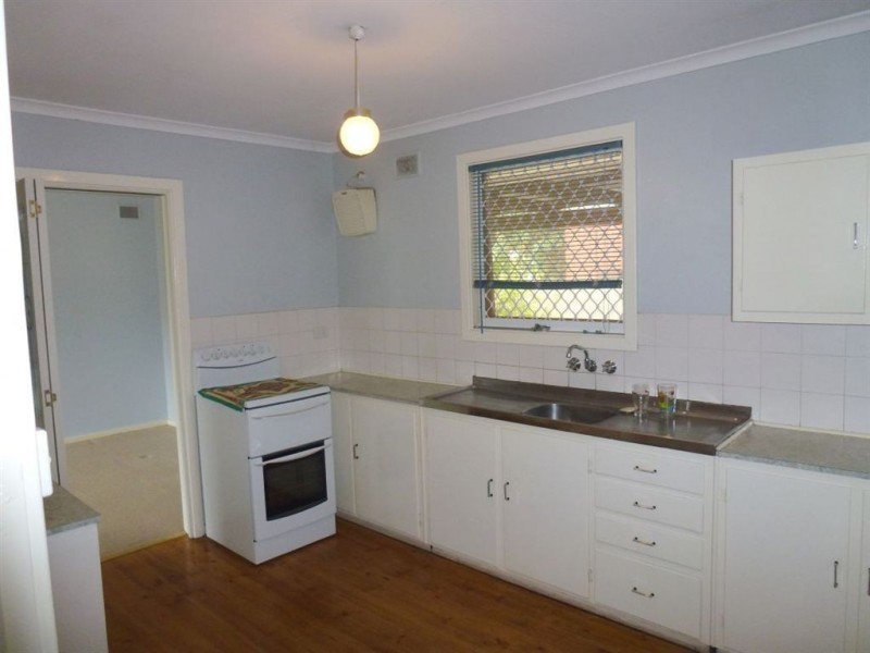 1 Hewish Crescent, Elizabeth Park SA 5113