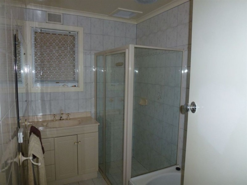 1 Hewish Crescent, Elizabeth Park SA 5113