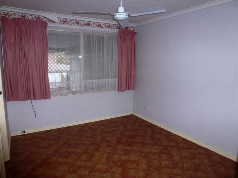 4 McCullogh Street, Elizabeth Downs SA 5113