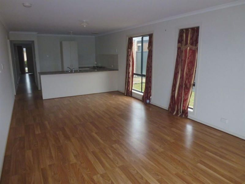 4 Oregon Avenue, Andrews Farm SA 5114