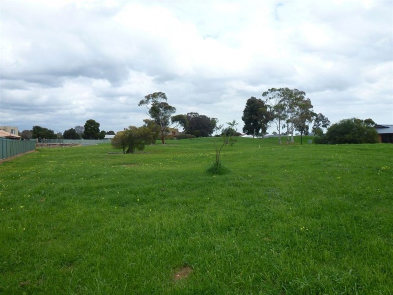 4 Trafalgar Drive, Elizabeth Park SA 5113