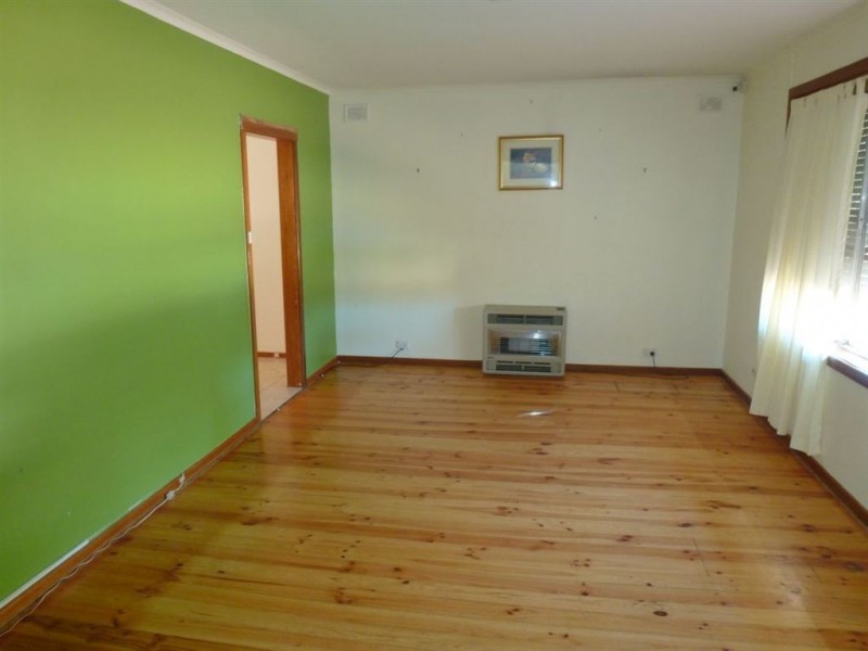 16 Balmoral Road, Salisbury East SA 5109