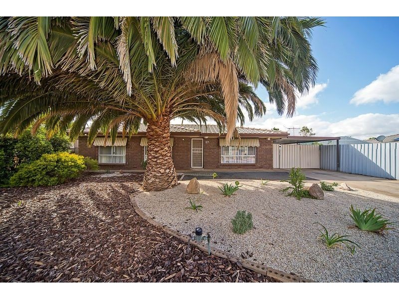 17 President Avenue, Andrews Farm SA 5114