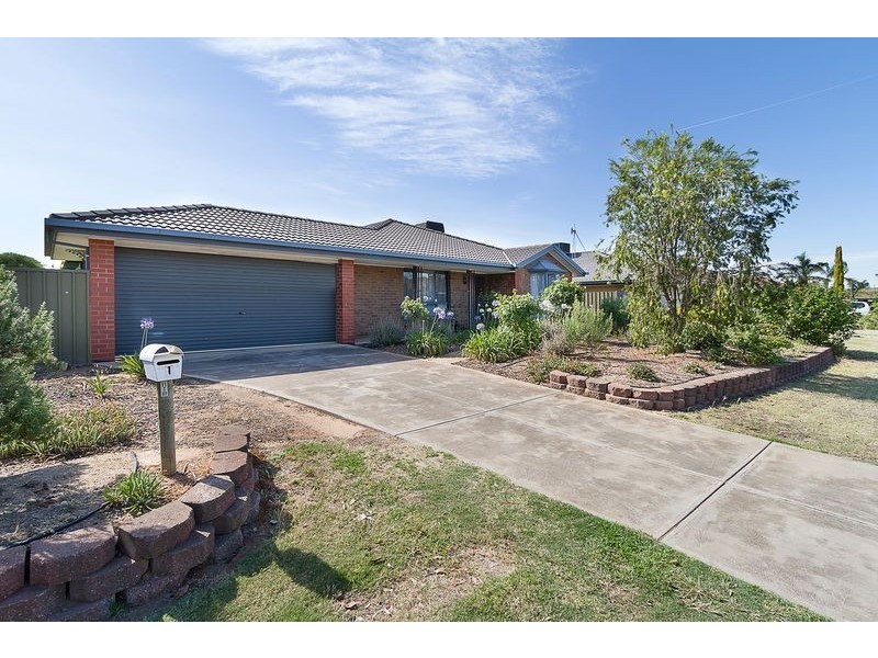 1 Crawford Grove, Andrews Farm SA 5114