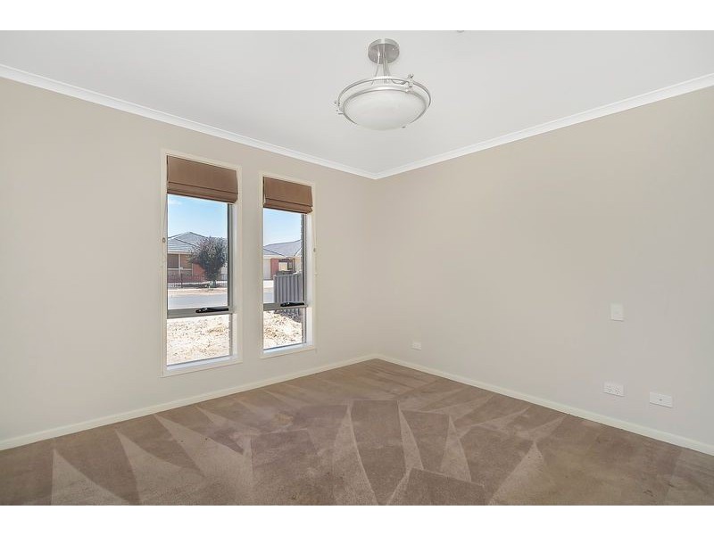 10 Gairdner Blvd, Andrews Farm SA 5114