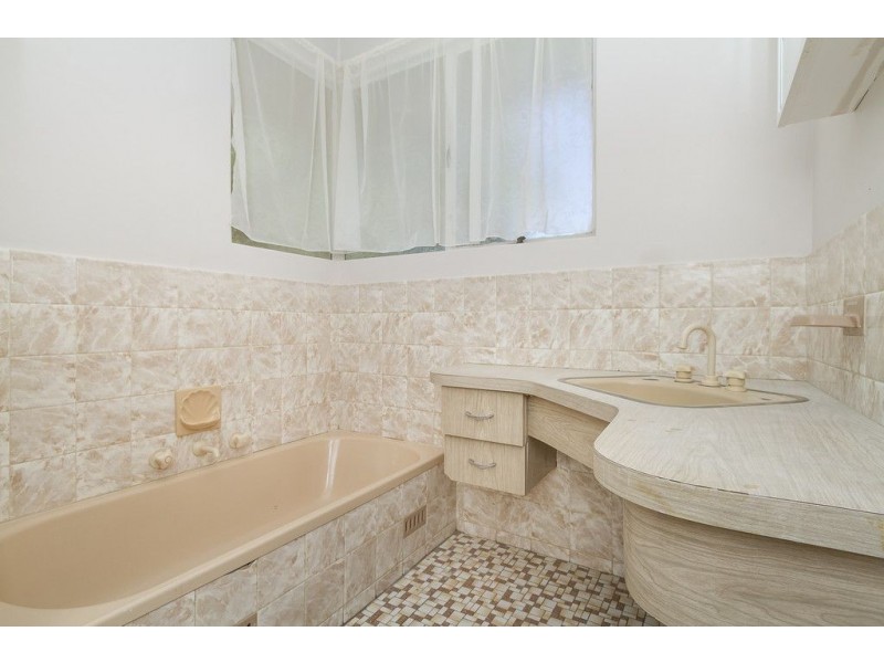 1 Redvers Road, Salisbury Park SA 5109