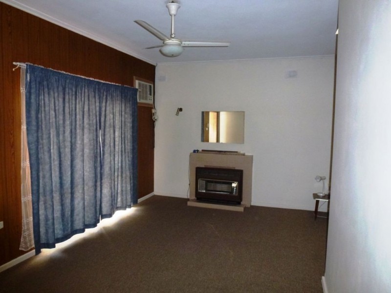 12 Davidson Road, Elizabeth Vale SA 5112