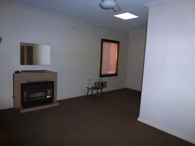 12 Davidson Road, Elizabeth Vale SA 5112