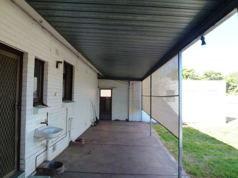 12 Davidson Road, Elizabeth Vale SA 5112