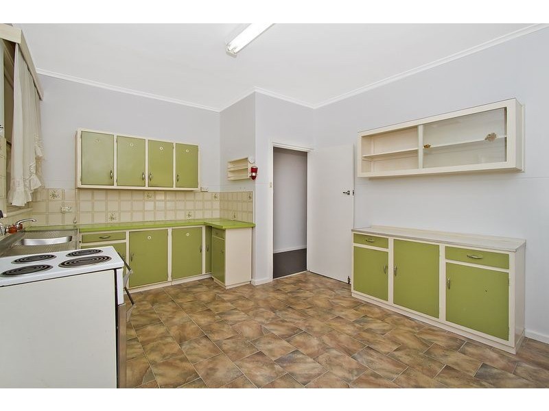 4 Burdett Street, Elizabeth Grove SA 5112