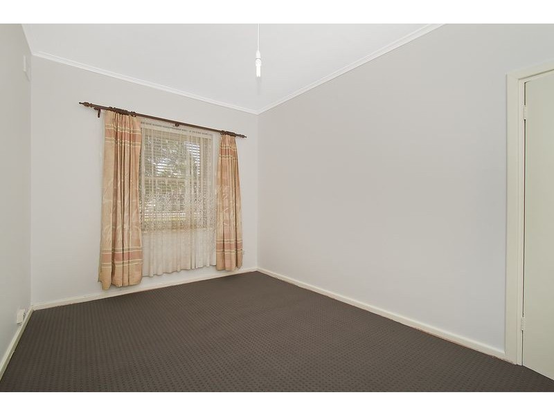 4 Burdett Street, Elizabeth Grove SA 5112