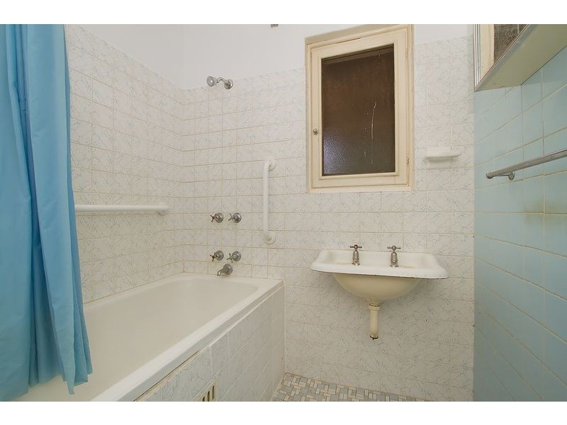 4 Burdett Street, Elizabeth Grove SA 5112