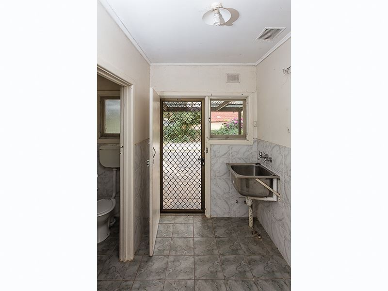 19 Adams Road, Elizabeth Park SA 5113