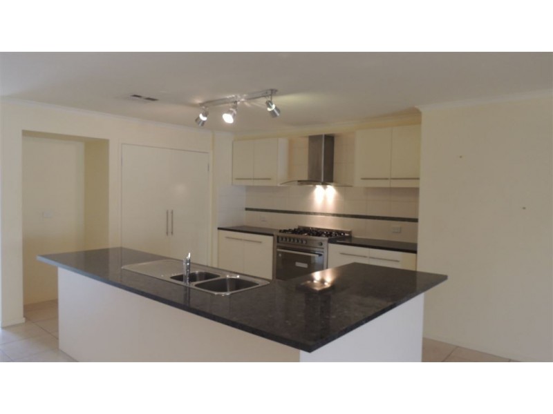 40 Waterside Drive, Burton SA 5110