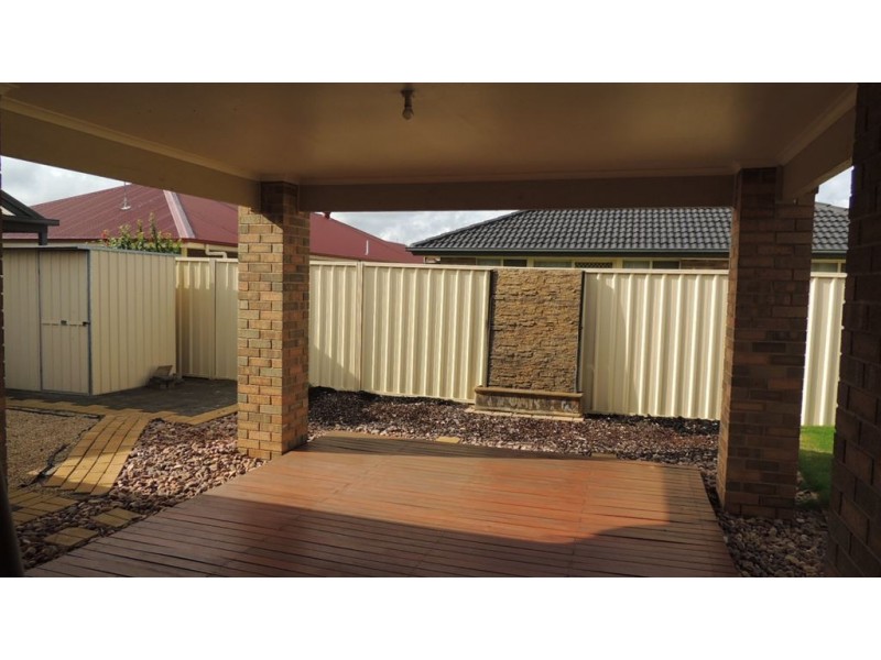 40 Waterside Drive, Burton SA 5110