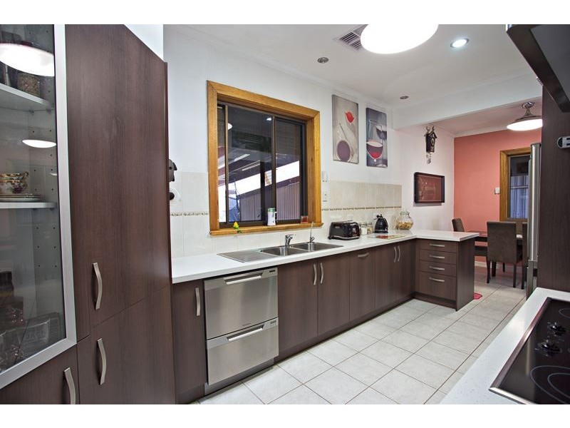 11 Crisp Road, Elizabeth Downs SA 5113