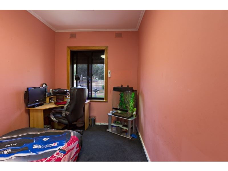 11 Crisp Road, Elizabeth Downs SA 5113