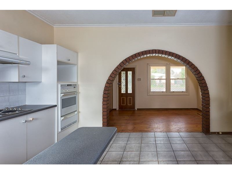 30 Guerin Road, Elizabeth Vale SA 5112