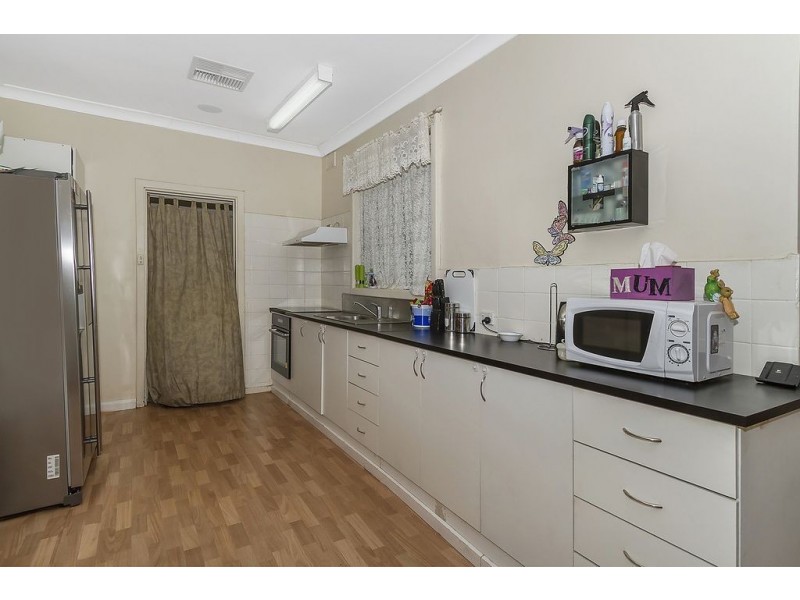 1 Coleman Road, Elizabeth Downs SA 5113