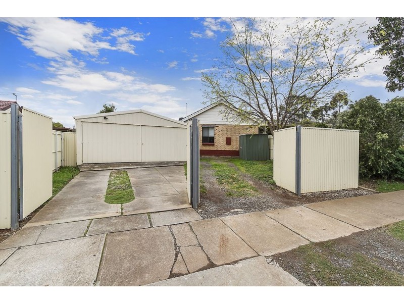 1 Coleman Road, Elizabeth Downs SA 5113