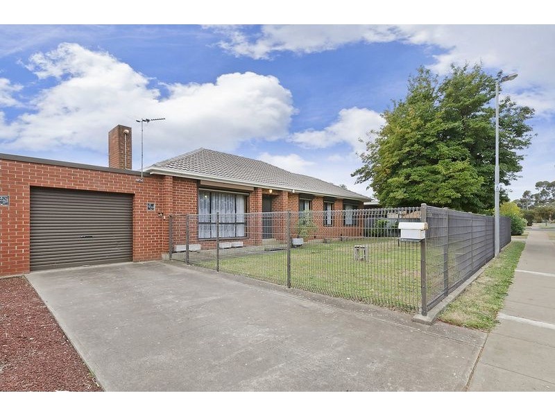 18 Prunus Avenue, Elizabeth Vale SA 5112