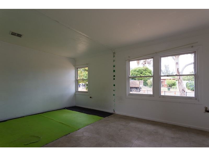 15 Wilkins Road, Elizabeth Downs SA 5113