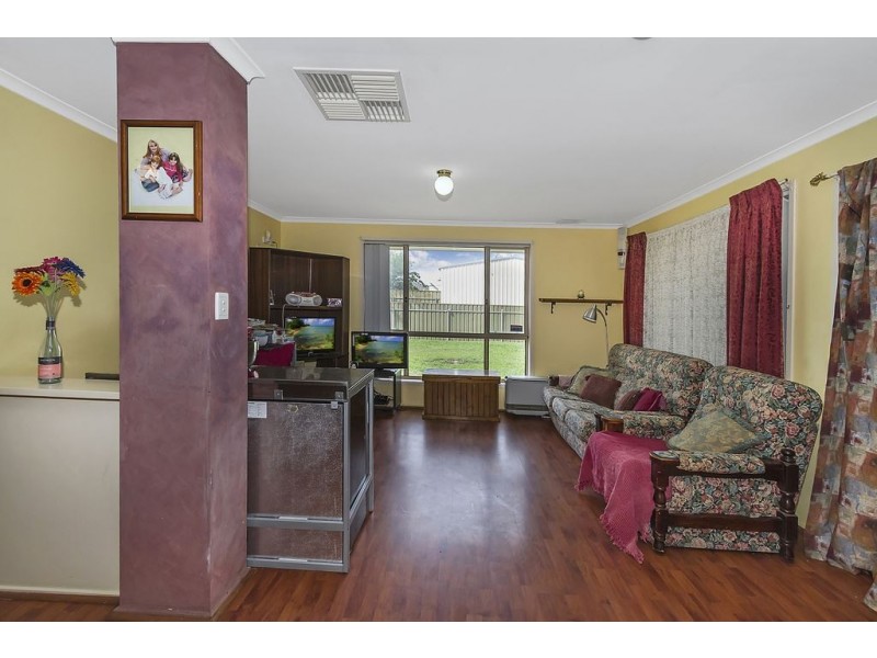 5 Hutton Avenue, Andrews Farm SA 5114